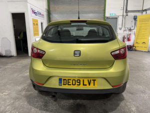2009 SEAT Ibiza 1.6 16v Sport in Yellow — image 6