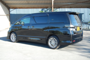 2013 Toyota Vellfire 3.5z Golden Eyes in Black — image 6