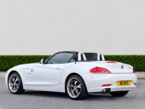 2010 BMW Z4 2.5 23i Convertible 2dr Petrol Auto Sdrive Euro 5 (204 Ps) in White — image 5