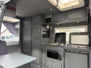 2002 Renault Master Camper Van - Pro Conversion - Fixed Bed - Left Hand Drive - Only 45k Miles in Silver — image 2