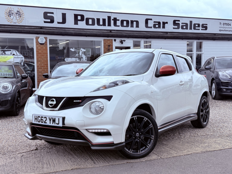 2013 Nissan Juke 1.6 Dig-T Nismo in White — image 1