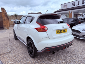 2013 Nissan Juke 1.6 Dig-T Nismo in White — image 4