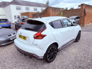 2013 Nissan Juke 1.6 Dig-T Nismo in White — image 6