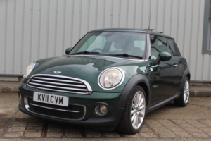 2011 MINI Hatch 1.6 Cooper D Hatch in Green — image 4