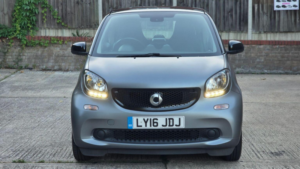 2016 Smart Fortwo 1.0 Prime (premium) Twinamic Euro 6 (s/s) 2dr in Grey — image 3