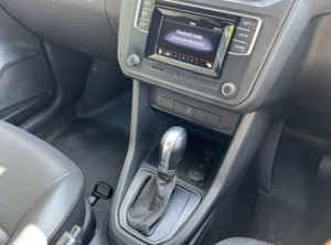 2016 Volkswagen Caddy 2.0 Tdi C20 Highline 102 DSG Auto Swb Eu6 Ulez in Silver — image 5