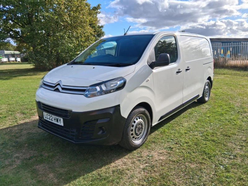 2022 Citroen Dispatch 1.5 Bluehdi 1000 Enterprise Pro M Panel Van 6dr Diesel Manual Fwd 2 Euro 6 (s/s) (100 Ps) in White — image 1