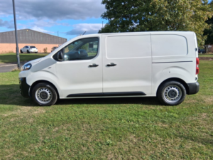 2022 Citroen Dispatch 1.5 Bluehdi 1000 Enterprise Pro M Panel Van 6dr Diesel Manual Fwd 2 Euro 6 (s/s) (100 Ps) in White — image 2