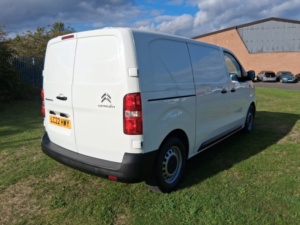 2022 Citroen Dispatch 1.5 Bluehdi 1000 Enterprise Pro M Panel Van 6dr Diesel Manual Fwd 2 Euro 6 (s/s) (100 Ps) in White — image 5