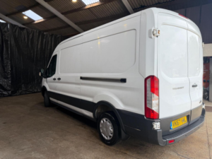 2017 Ford Transit 2.0 310 Ecoblue Fwd L3 H2 Euro 6 5dr in White — image 4