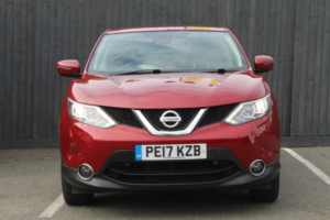 2017 Nissan Qashqai 1.5 Dci Acenta in Red — image 2