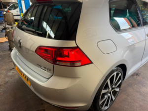2016 Volkswagen Golf 2.0 Tdi Bluemotion Tech Gt Euro 6 (s/s) 3dr in Silver — image 4