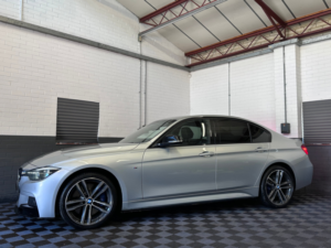 2017 BMW 3 Series 3.0 330d M Sport Shadow Edition Saloon 4dr Diesel Auto Xdrive Euro 6 (s/s) (258 Ps) in Silver — image 5