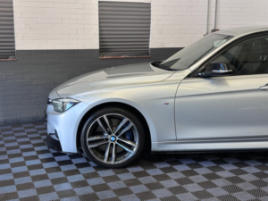 2017 BMW 3 Series 3.0 330d M Sport Shadow Edition Saloon 4dr Diesel Auto Xdrive Euro 6 (s/s) (258 Ps) in Silver — image 6