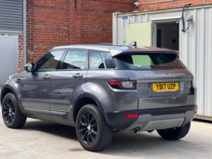 2017 Land Rover Range Rover Evoque 2.0 Ed4 Se Fwd Euro 6 (s/s) 5dr in Grey — image 3