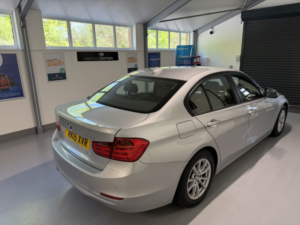 2015 BMW 3 Series 2.0 320d Efficient Dynamics Business in Silver — image 6