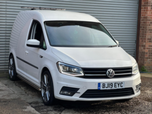 2019 Volkswagen Caddy 1.4 Tsi C20 Bluemotion Tech Highline DSG Swb Euro 6 (s/s) 5dr in White — image 3