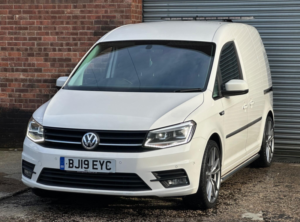 2019 Volkswagen Caddy 1.4 Tsi C20 Bluemotion Tech Highline DSG Swb Euro 6 (s/s) 5dr in White — image 4