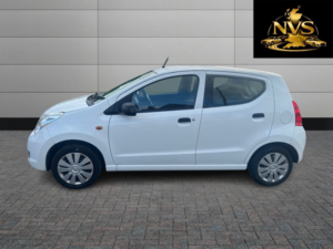 2013 Suzuki Alto 1.0 12v Sz in White — image 4