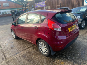 2014 Ford Fiesta 1.25 Style Euro 5 5dr in Red — image 5