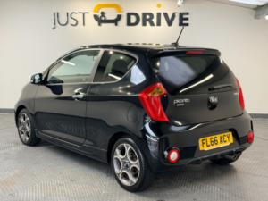 2016 Kia Picanto 1.25 Ecodynamics Chilli Hatchback 3dr Petrol Manual Euro 6 (s/s) (84 Bhp) in Black — image 4