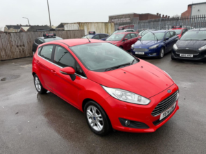 2014 Ford Fiesta 1.25 Zetec Euro 5 5dr in Red — image 5