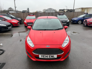 2014 Ford Fiesta 1.25 Zetec Euro 5 5dr in Red — image 6