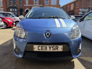 2011 Renault Twingo 1.2 Tce Gordini in Blue — image 2