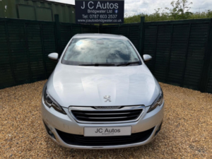 2017 Peugeot 308 1.6 Bluehdi Allure Euro 6 (s/s) 5dr in Silver — image 3
