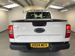 2024 Ford Ranger 2.0 Ecoblue Xl Pickup 2dr Diesel Manual 4WD Euro 6 (s/s) (170 Ps) in White — image 4