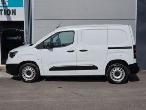 2022 Vauxhall Combo 1.5 Turbo D 2300 Dynamic L1 H1 Euro 6 4dr in White — image 6
