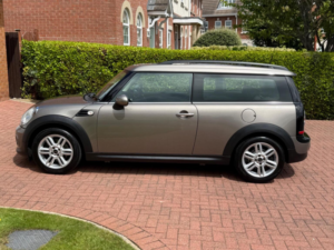 2012 MINI Clubman 1.6 Cooper Euro 5 (s/s) 5dr in Silver — image 4