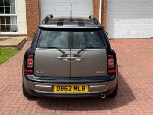 2012 MINI Clubman 1.6 Cooper Euro 5 (s/s) 5dr in Silver — image 6