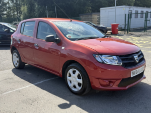 2015 Dacia Sandero 1.2 Ambiance 1.2 16v 75 in Red — image 2