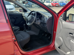 2015 Dacia Sandero 1.2 Ambiance 1.2 16v 75 in Red — image 5