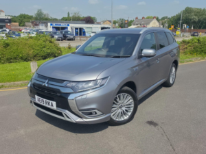 2019 Mitsubishi Outlander 2.4h Twinmotor 13.8kwh 4h CVT 4WD Euro 6 (s/s) 5dr in Grey — image 4