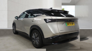 2024 Nissan Ariya 87kwh Advance SUV 5dr Electric Auto E-4orce 22kw Charger (306 Ps) in Silver — image 3