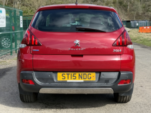 2015 Peugeot 3008 1.6 Bluehdi Active in Red — image 6
