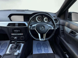 2014 Mercedes-Benz C Class 2.1 C250 Cdi Amg Sport Edition G-Tronic+ Euro 5 (s/s) 4dr in Black — image 5