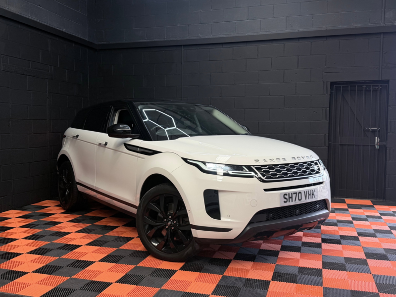 2020 Land Rover Range Rover Evoque 1.5 P300e 12.2kwh Hse SUV 5dr Petrol Plug-In Hybrid Auto 4WD Euro 6 (s/s) (309 Ps) in White — image 1