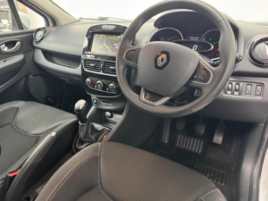 2019 Renault Clio 0.9 Tce Iconic Euro 6 (s/s) 5dr in White — image 4