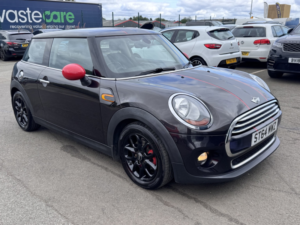 2014 MINI Hatch 1.5 Cooper 3-Door Hatch in Brown — image 4