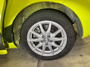 2015 Toyota Sienta 1.5 G 5dr 7 Seats in Yellow — image 6