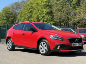 2014 Volvo V40 Cross Country 2.0 D3 Se in Red — image 3