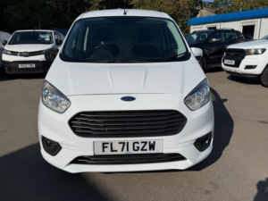 2021 Ford Transit Courier Courier Ecoboost Limited — image 2