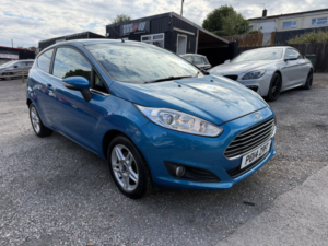 2014 Ford Fiesta 1.3 Zetec in Blue — image 3