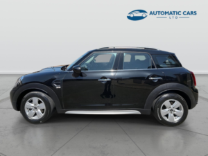 2023 MINI Countryman Cooper Classic in Black — image 5