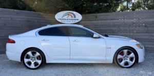 2010 Jaguar Xf 3.0 D S V6 Premium Luxury in White — image 3