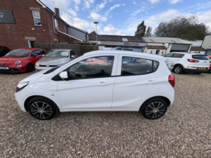 2019 Vauxhall Viva 1.0 I Se in White — image 6