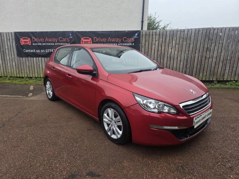 2015 Peugeot 308 1.6 Hdi Active in Red — image 1